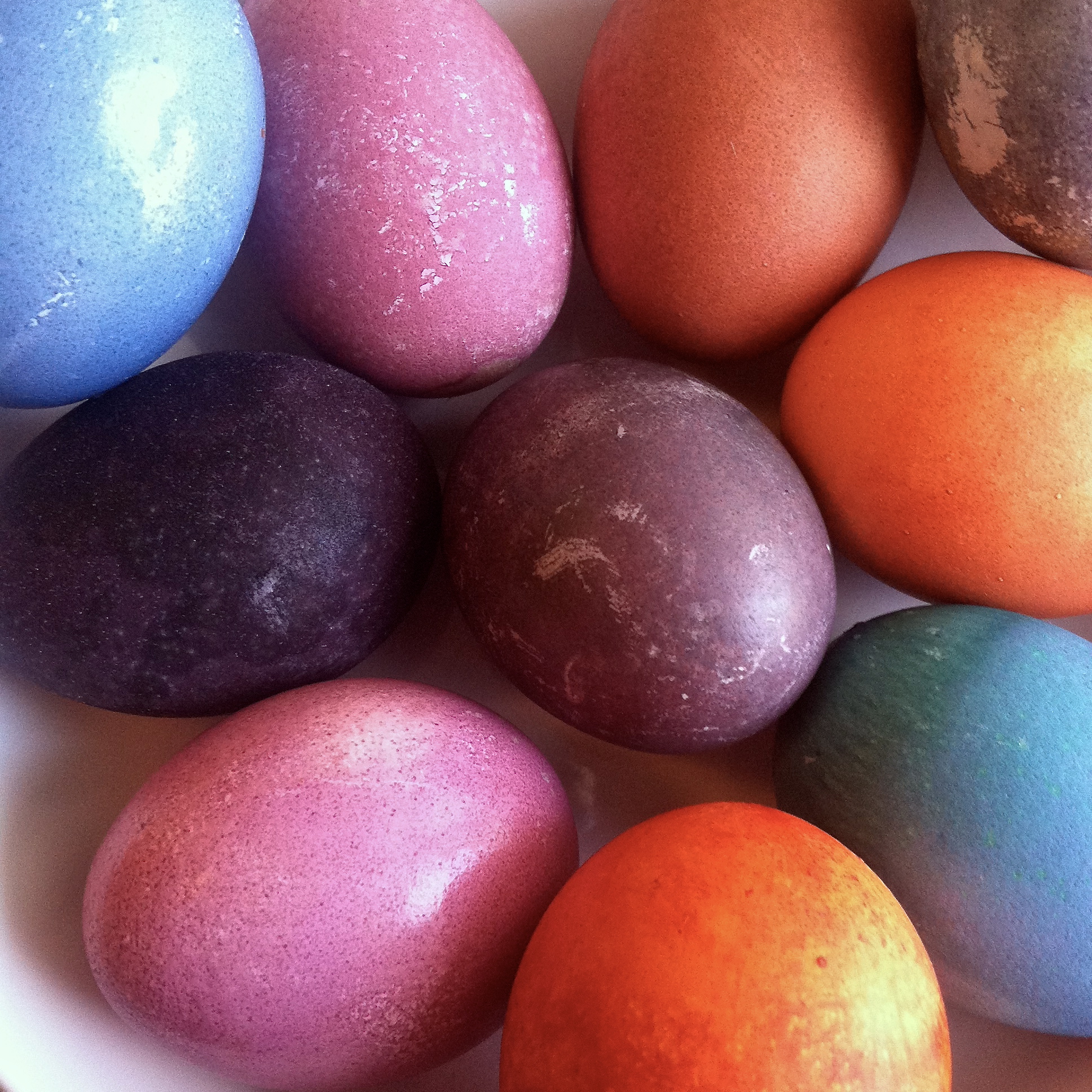 Naturally Dyed Easter Eggs – Long Distance Baking